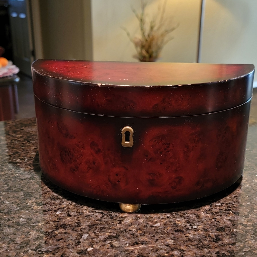 BOMBAY HalfMoon Mahagony Red Wood Jewlery Case